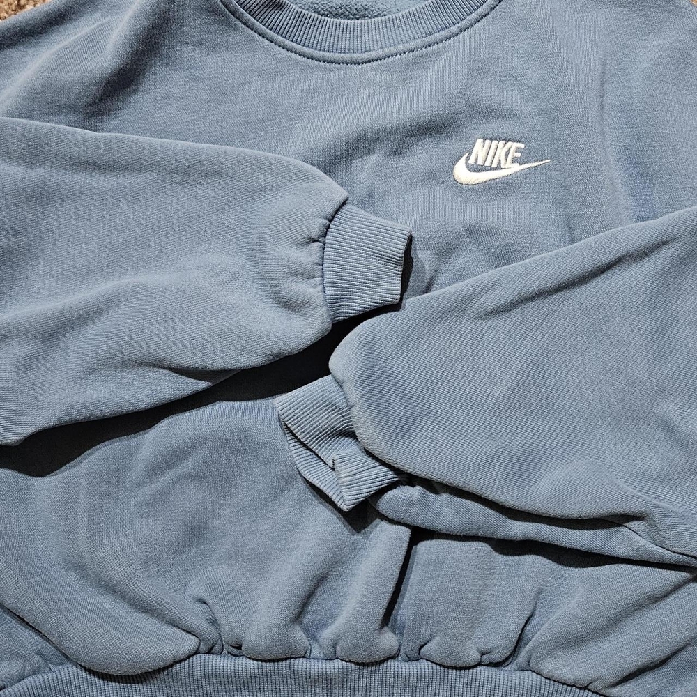 Nike Blue Crewneck Sweatshirt - Picture 5 of 8